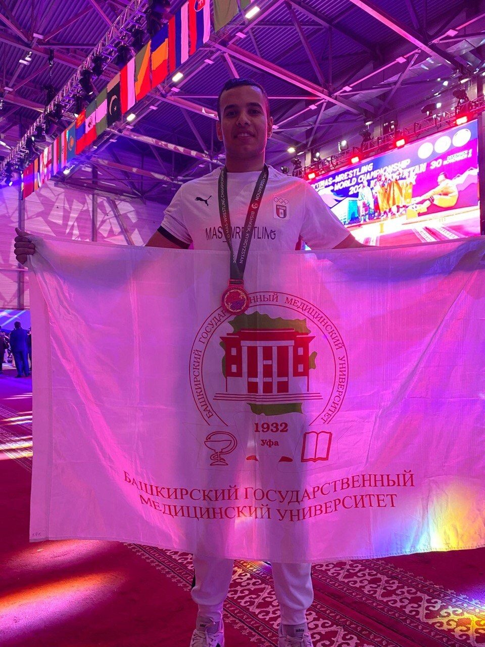 Иностранный студент БГМУ стал призером чемпионата мира по мас-рестлингу